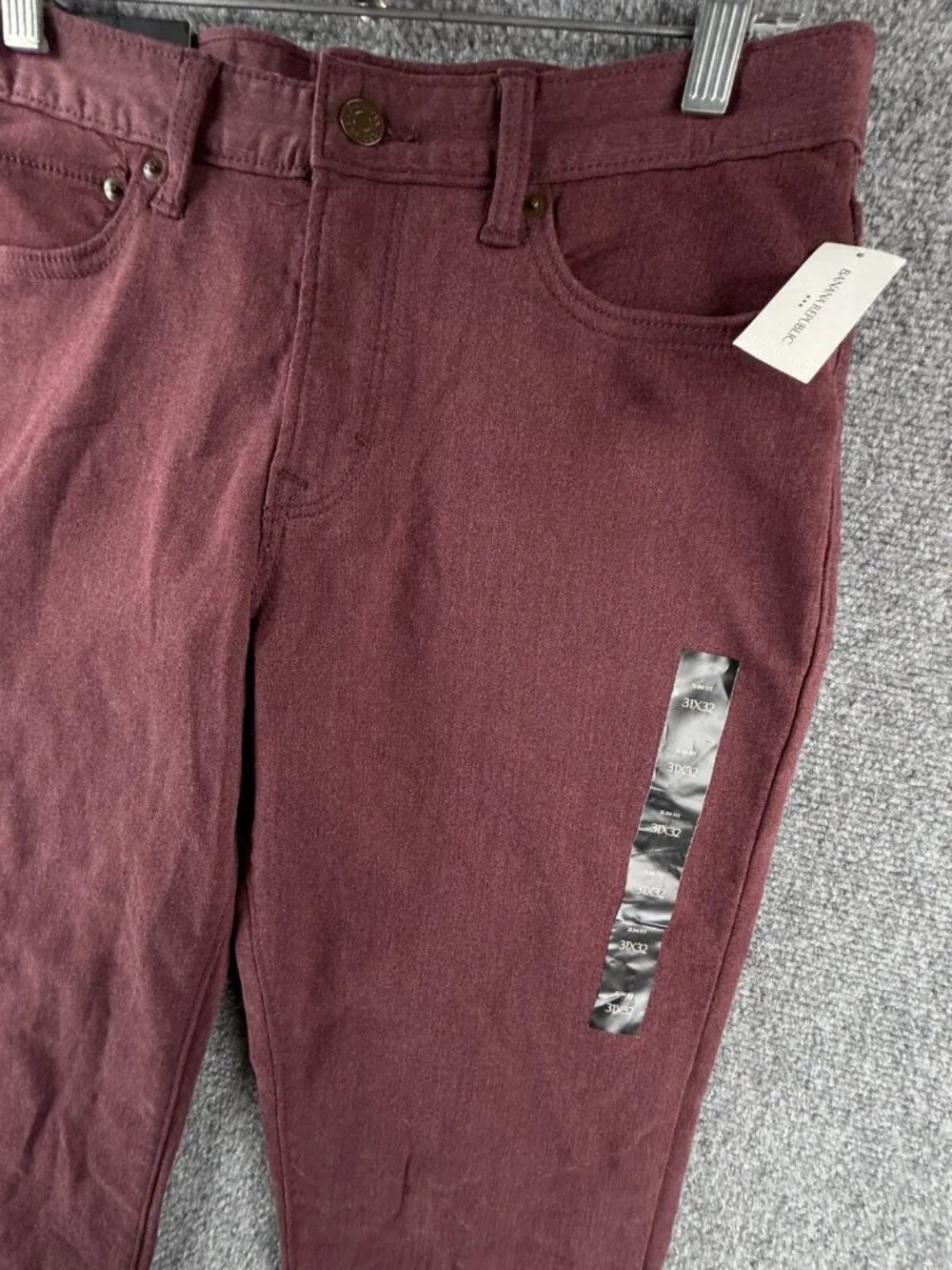 NWT Banana Republic Travel Jean Burgundy Red 31x32 Slim Fit Tapered Leg Adult